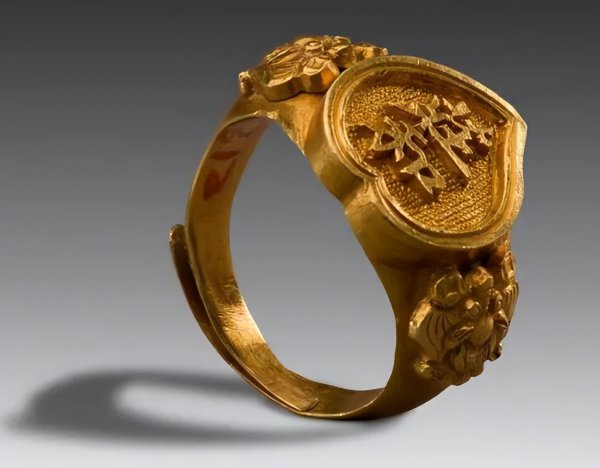 现在老金值多少钱一克