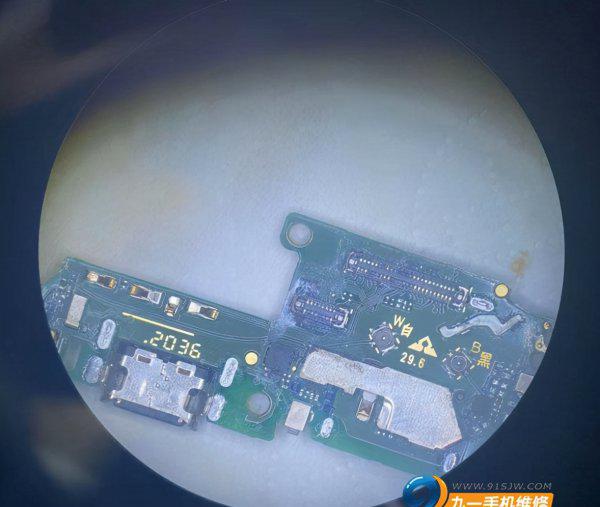 手机进水屏幕有水印怎么办