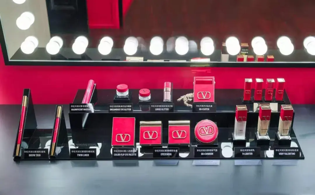 华伦天奴是什么意思