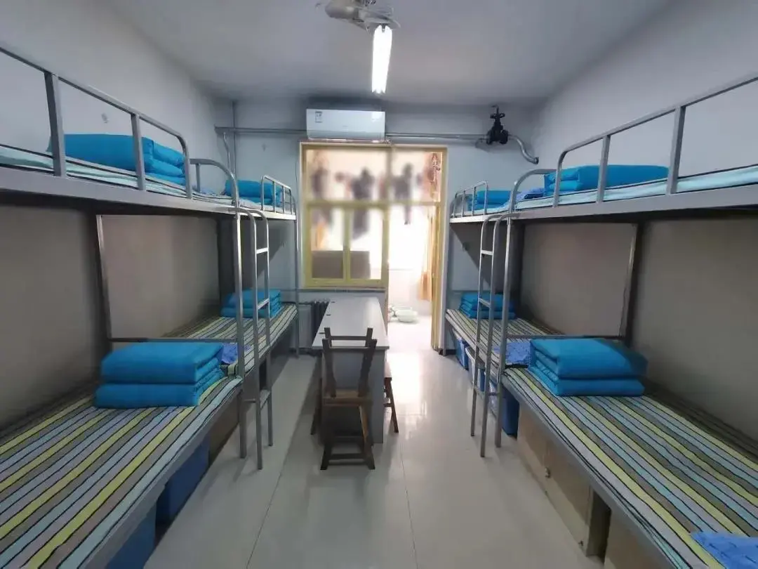 保定理工学院学费多少钱一年