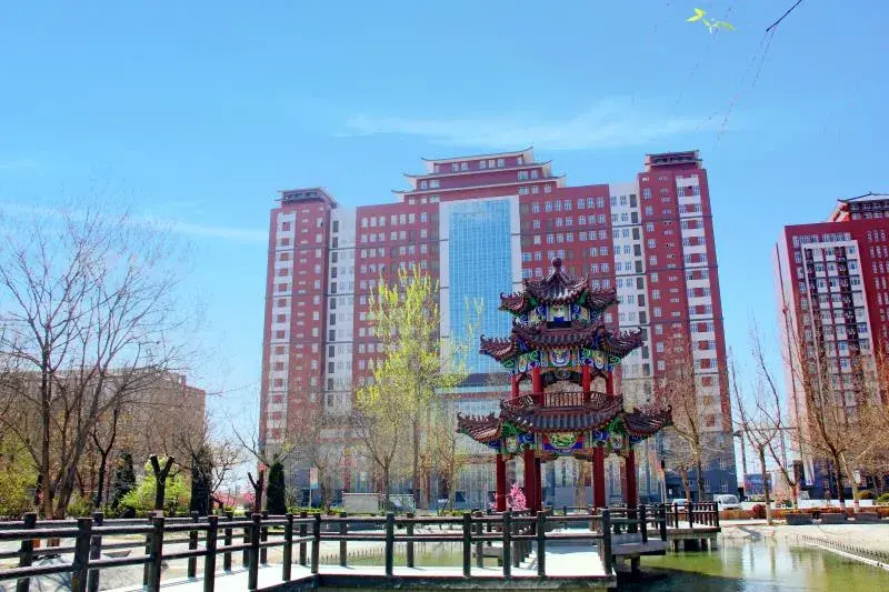 保定理工学院学费多少钱一年