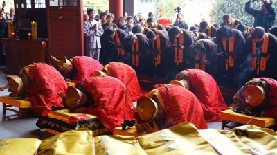 静心礼佛是什么意思 礼佛是为了什么礼佛的动作分解