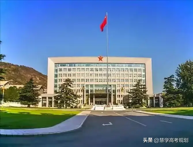 国防科技大学和国防大学的区别