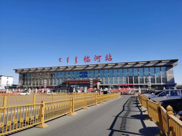 临河属于内蒙哪个市