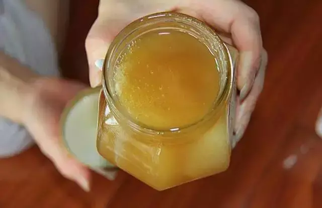 土蜂蜜大量白色泡沫怎么处理