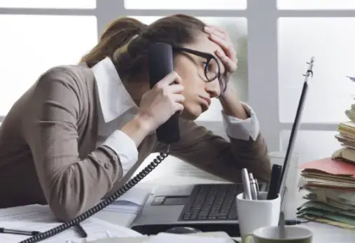 八小时工作制度最早在哪个国家出现