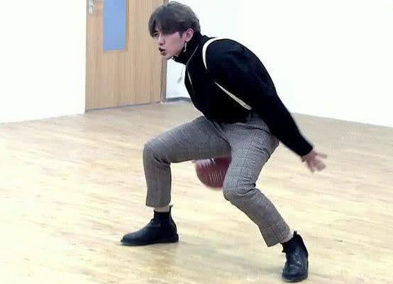 蔡徐坤篮球梗什么意思