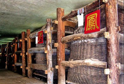 西凤酒是哪里产的 陕西西凤酒的酿造工艺及发展历程