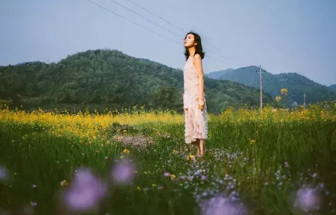 出轨的男人晚上睡觉有哪四个特点