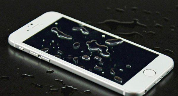 苹果手机充电口进水了怎么办