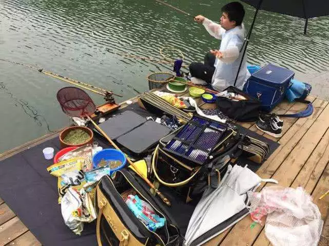 钓箱和钓椅哪个更实用