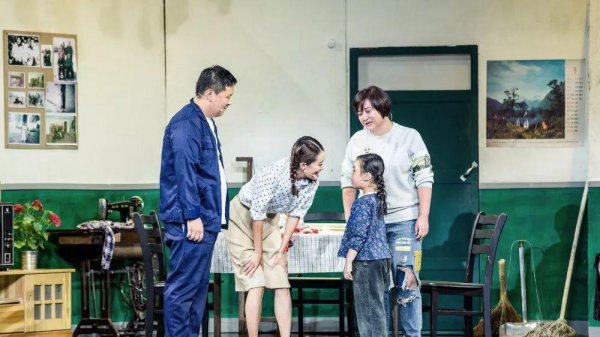 贾玲毕业于哪所大学