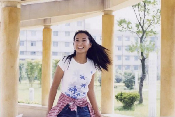 贾玲毕业于哪所大学