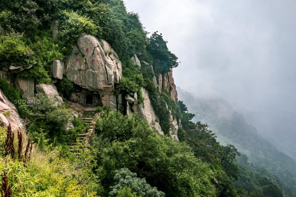 三山五岳中的五岳之首是哪座山