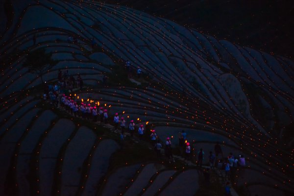 20元人民币背景是桂林的哪个景点