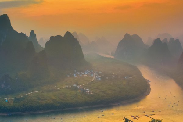 20元人民币背景是桂林的哪个景点