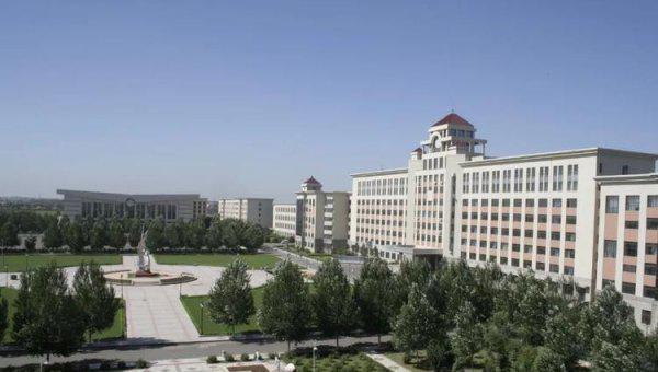 学金融哪个学校好