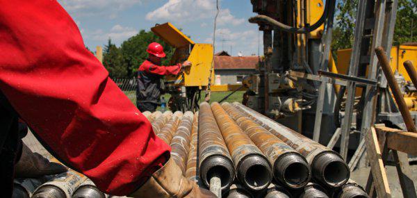 石油工人一个月多少钱