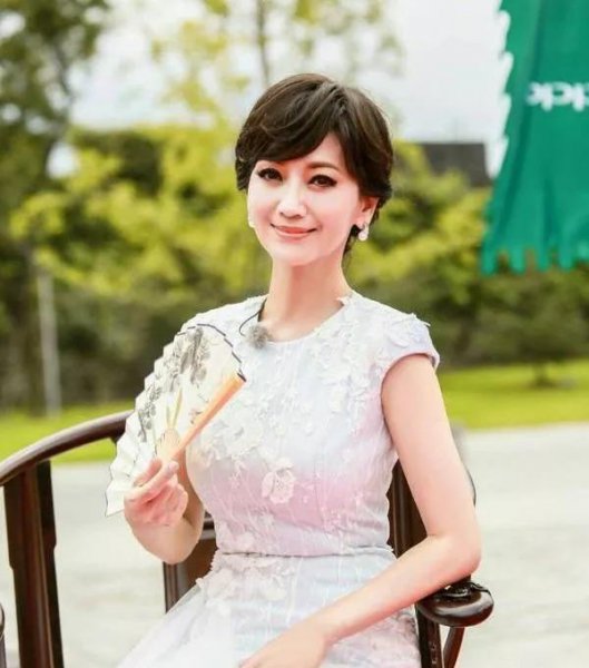 赵雅芝个人简介