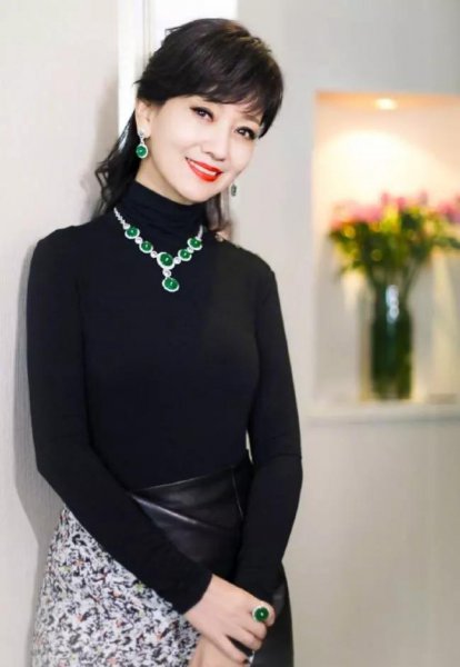 赵雅芝个人简介