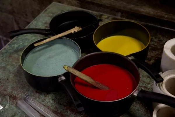 蜡封红酒的打开方法