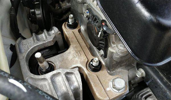 汽车怠速多少转正常