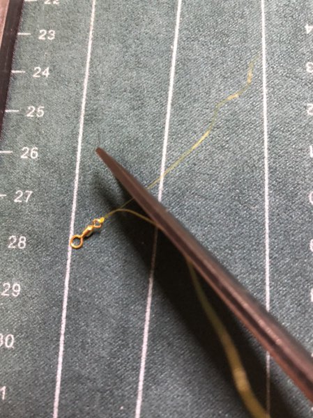 钓鱼线怎么绑在鱼竿上