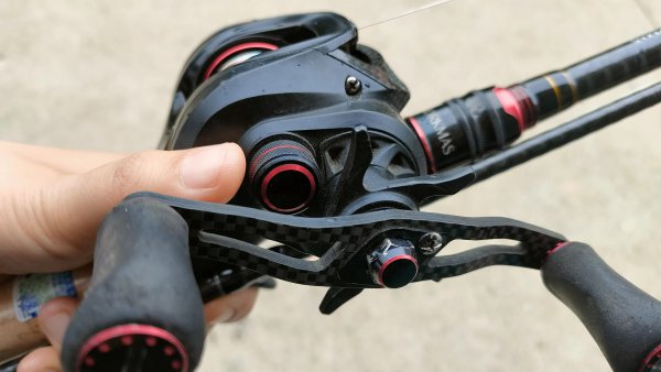 路亚水滴轮怎样装线及注意事项