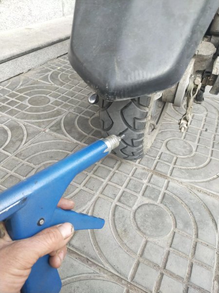 电动车真空胎补胎方法