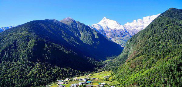 雨崩村在云南哪里属于哪个县