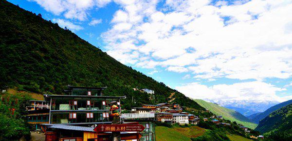 雨崩村在云南哪里属于哪个县
