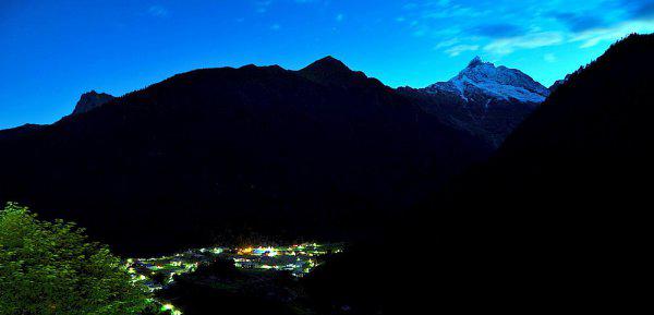 雨崩村在云南哪里属于哪个县