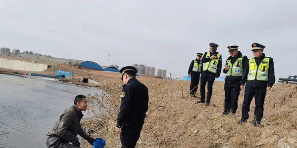 红虫是什么的幼虫