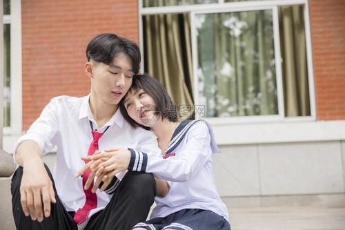 一个男生跟你闹情绪代表什么