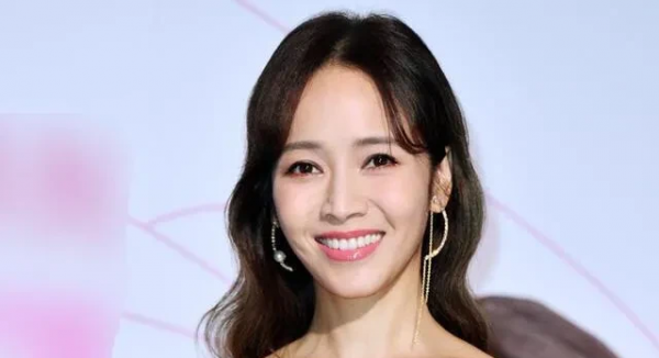 周杰伦为什么不娶侯佩岑