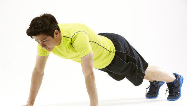 俯卧撑没力气先练什么动作