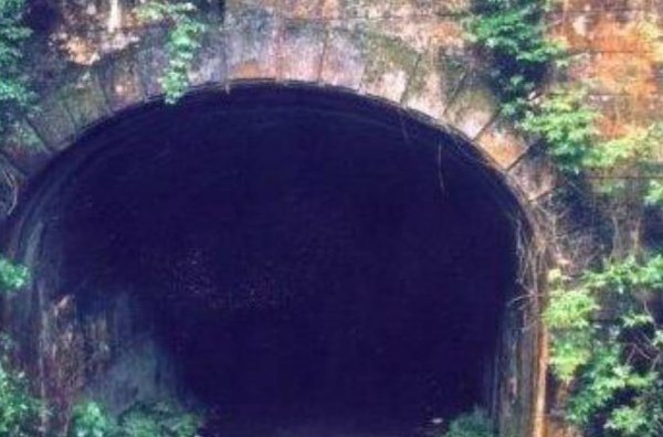 犬鸣隧道发生过什么灵异事件