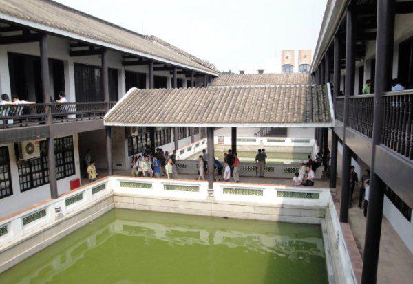 民国黄埔军校在哪里