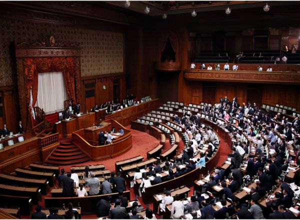 日本历任首相都是谁