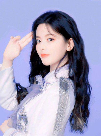 简介杨超越是哪里人