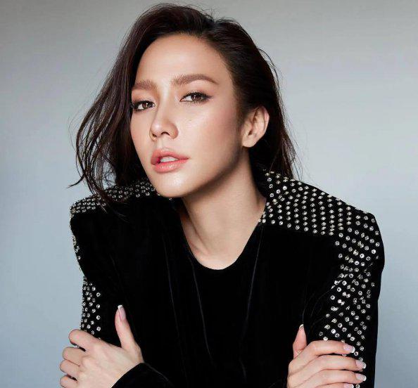 泰国拽姐aump主演的电视剧