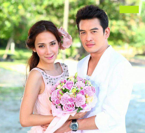 泰国拽姐aump主演的电视剧