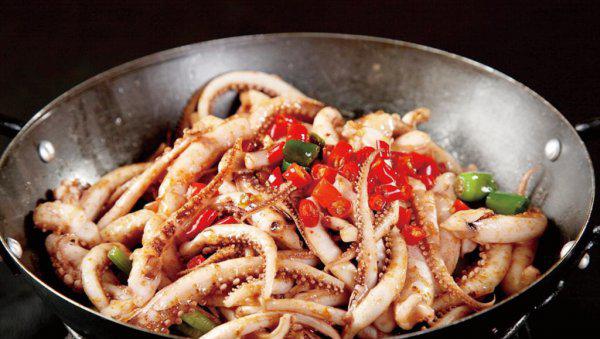 鱿鱼是鱼吗长什么样