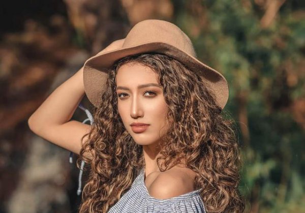 撩比自己小的男生套路聊天