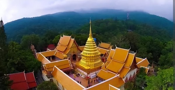 泰国传奇和尚龙婆坤的简介