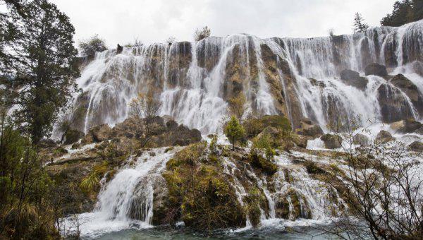 九寨沟瀑布叫什么