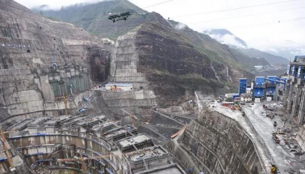 白鹤滩水电站相当于几个三峡