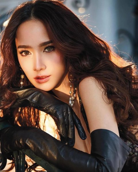 泰国女明星aump的简介