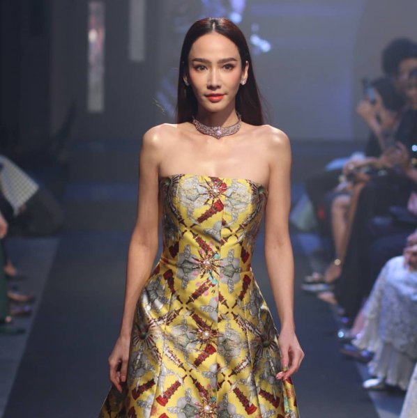 泰国女明星aump的简介