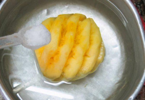 菠萝要用盐水泡多久